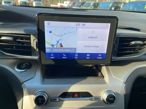 Used 2021 Ford Explorer XLT w/ Equipment Group 202A image 21