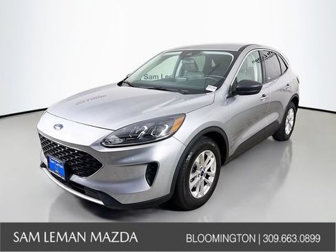 Used 2022 Ford Escape SE FWD image 3