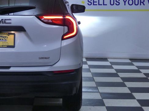 Used 2018 GMC Terrain SLE image 29