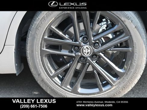 Used 2025 Toyota Camry SE w/ Convenience Package FWD image 11