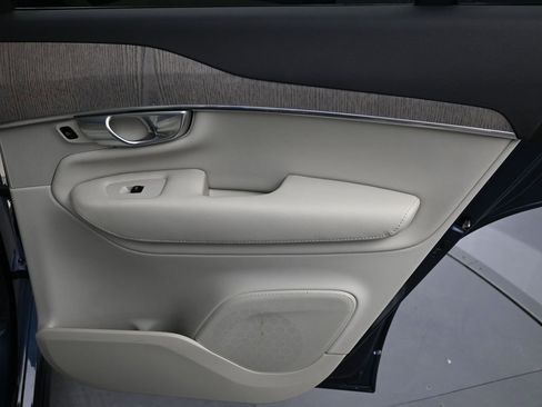 Certified 2023 Volvo XC90 B6 Plus w/ Protection Package Premier image 14