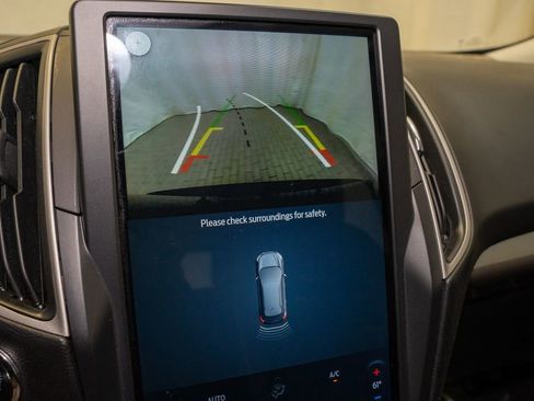 Used 2024 Ford Edge SEL image 13