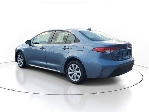 Used 2026 Toyota Corolla LE FWD image 3