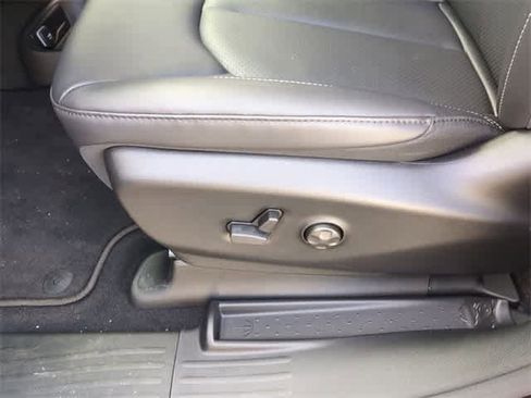 New 2026 Chrysler Pacifica Select image 18
