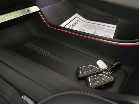 Used 2024 Cadillac Lyriq Luxury w/ LPO, Floor Liner Package image 24