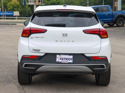 Used 2025 Buick Encore GX Preferred AWD/4WD image 4