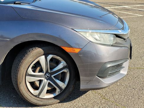 Used 2018 Honda Civic LX image 3