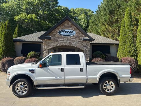 Used 2009 Ford F350 Lariat AWD/4WD image 2