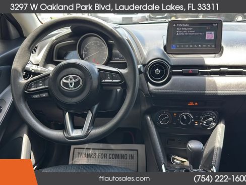 Used 2019 Toyota Yaris LE FWD image 29