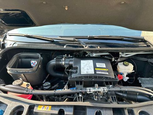 Used 2019 Mercedes-Benz Sprinter 170 image 32