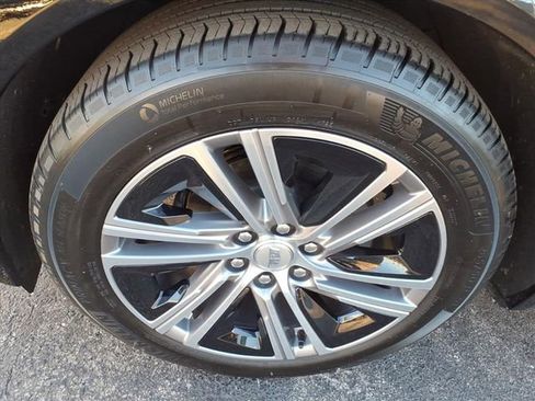 Certified 2024 Cadillac Lyriq Luxury image 12