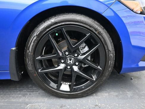 Used 2024 Honda Civic Sport image 11