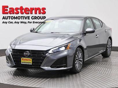 Used 2023 Nissan Altima 2.5 SV w/ SV Premium Package