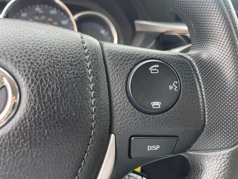 Used 2015 Toyota Corolla LE FWD image 16