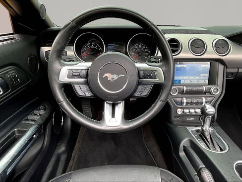 Used 2018 Ford Mustang GT Premium w/ Safe & Smart Package RWD image 8