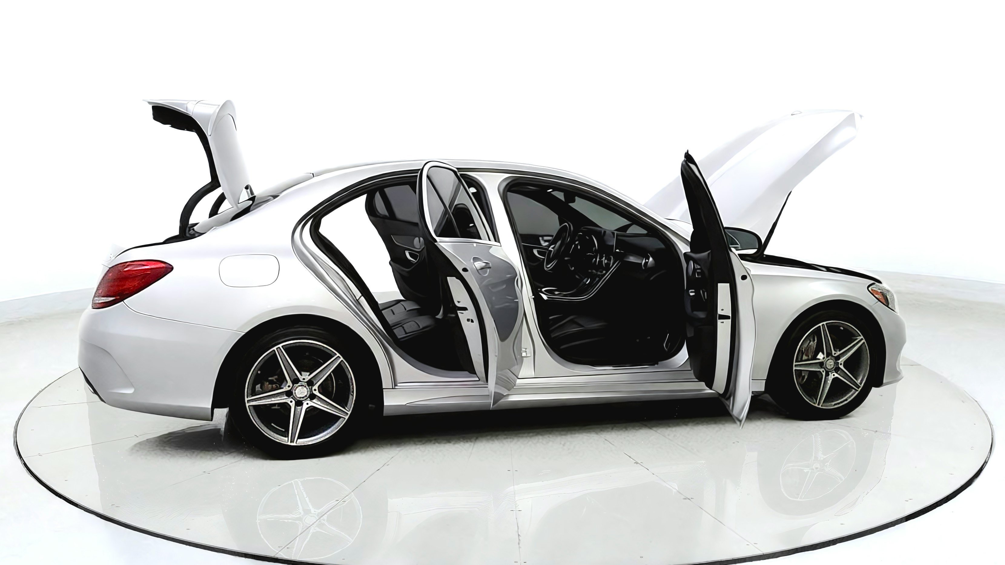 Used 2015 Mercedes-Benz C 300 Sedan image 15