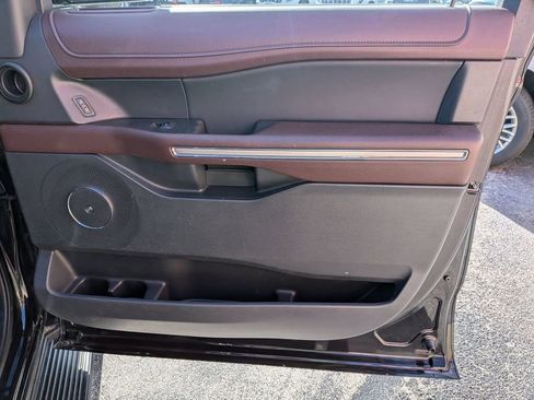 Used 2024 Ford Expedition Limited RWD image 27