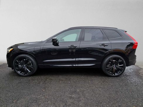 Certified 2024 Volvo XC60 T8 Ultimate w/ Protection Package Premier AWD/4WD image 6