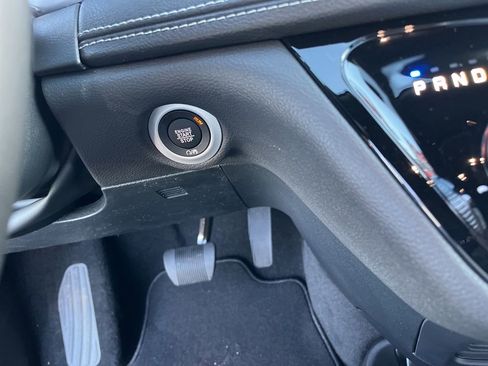 New 2026 Chrysler Pacifica Select w/ S Appearance Package FWD image 30