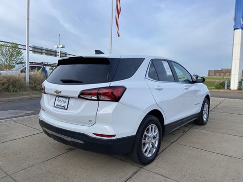 Used 2023 Chevrolet Equinox LT w/ Driver Convenience Package image 11