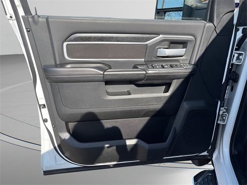 Used 2024 RAM 2500 Big Horn image 6