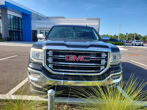 Used 2018 GMC Sierra 1500 SLT w/ SLT Premium Package RWD image 3