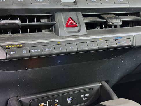 Used 2025 Kia K4 LXS image 23