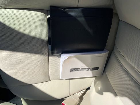 Used 2019 Lincoln MKT image 25