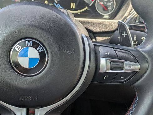 Used 2015 BMW M4 Convertible RWD image 15