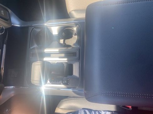 New 2025 Ford F150 Lariat w/ Equipment Group 501A Mid image 23