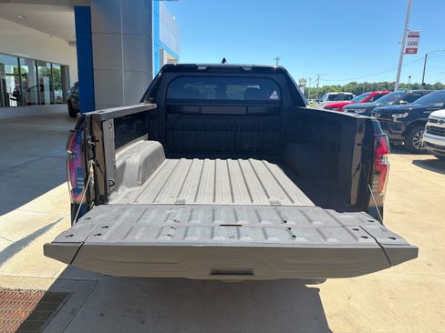 New 2025 Chevrolet Silverado EV RST AWD/4WD image 6