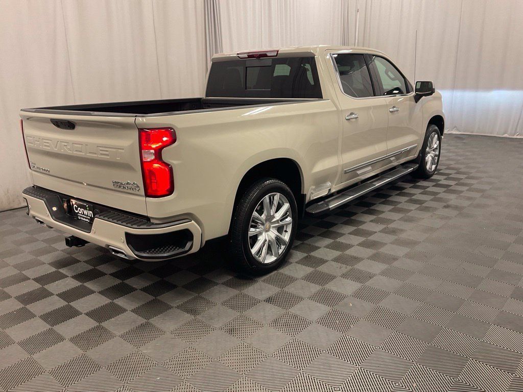Used 2026 Chevrolet Silverado 1500 High Country w/ High Country Premium Package AWD/4WD image 2