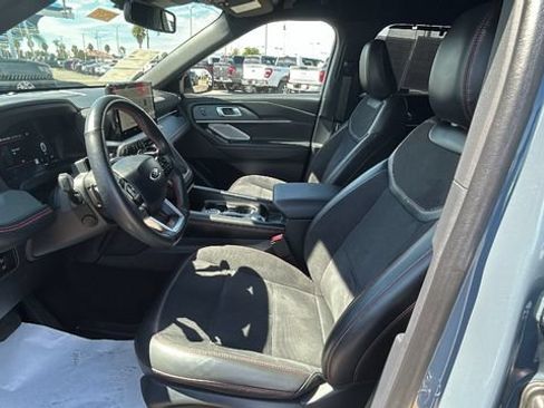 Certified 2025 Ford Explorer ST RWD image 19