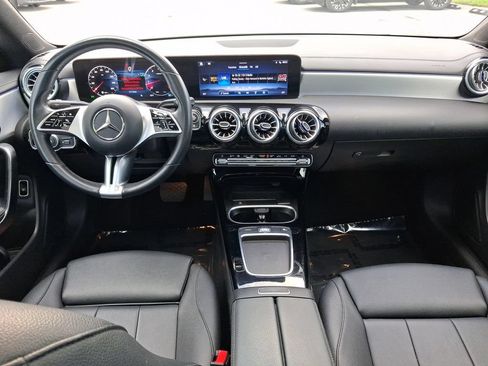 Used 2025 Mercedes-Benz CLA 250 image 13
