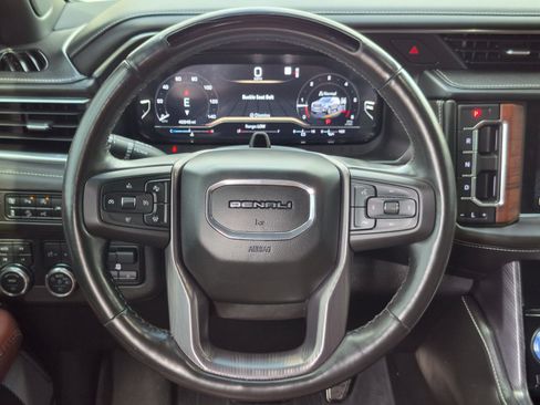 Used 2023 GMC Yukon Denali Ultimate w/ LPO, Floor Liner Package AWD/4WD image 39