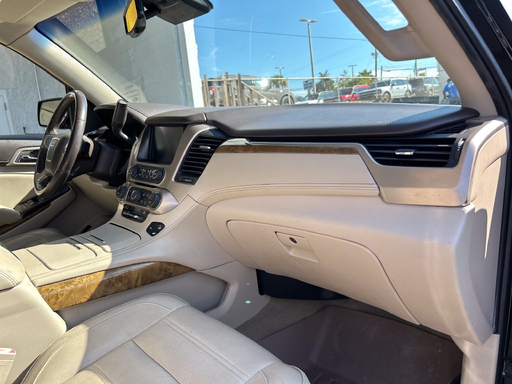 Used 2017 GMC Yukon XL Denali w/ Open Road Package RWD image 14