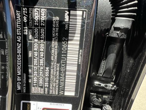 Certified 2026 Mercedes-Benz GLC 300 4MATIC image 37