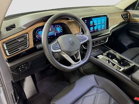 New 2026 Volkswagen Atlas SE image 9