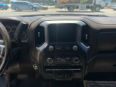 Used 2019 Chevrolet Silverado 1500 LT w/ All-Star Edition AWD/4WD image 9