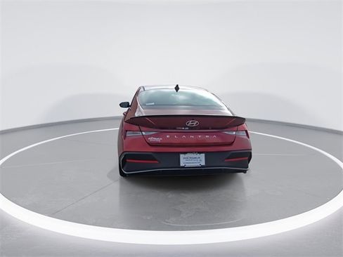 New 2026 Hyundai Elantra Sport image 7