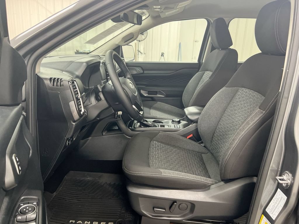 Used 2024 Ford Ranger XLT w/ Technology Package AWD/4WD image 19