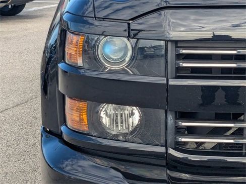 Used 2017 Chevrolet Silverado 2500 LTZ w/ Duramax Plus Package image 10