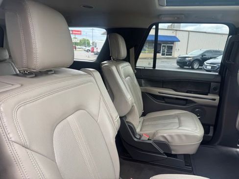 Used 2021 Ford Expedition Max Limited AWD/4WD image 47