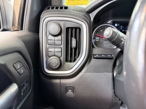 Used 2021 Chevrolet Silverado 1500 LTZ w/ Technology Package AWD/4WD image 37