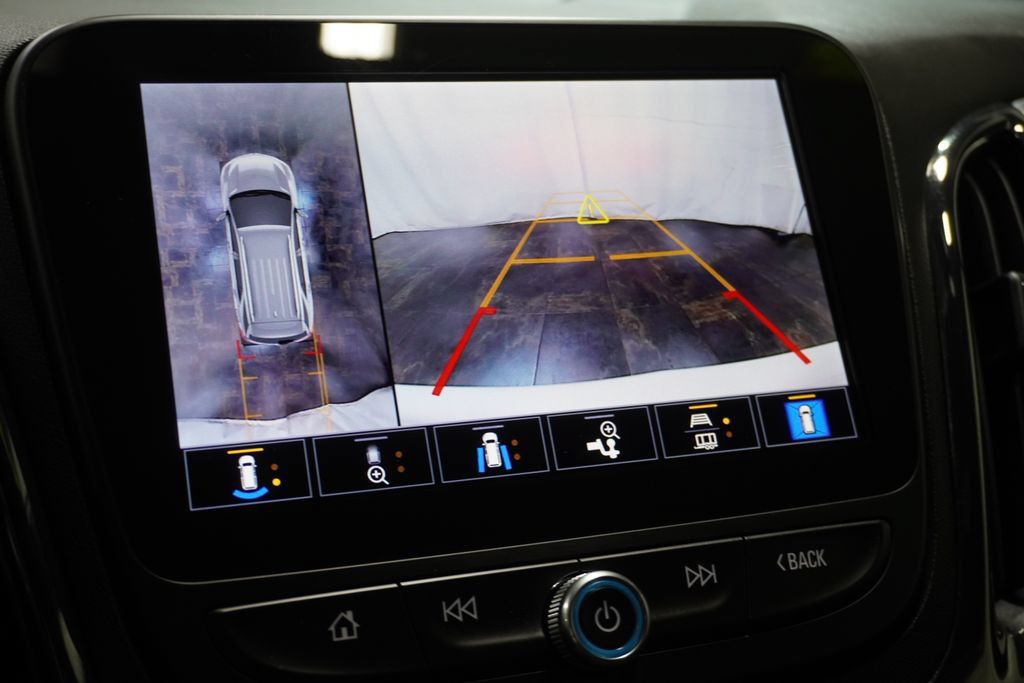 Used 2024 Chevrolet Equinox RS FWD image 23