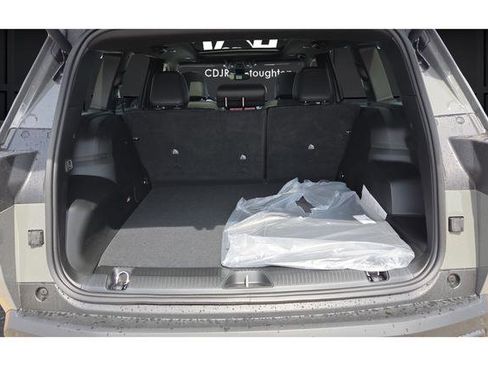 New 2026 Jeep Cherokee Limited image 25