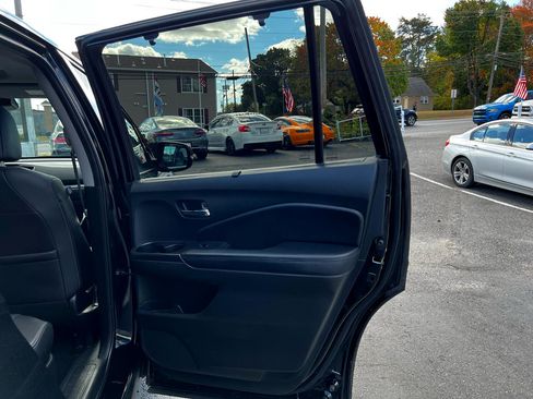 Used 2022 Honda Pilot EX-L image 22