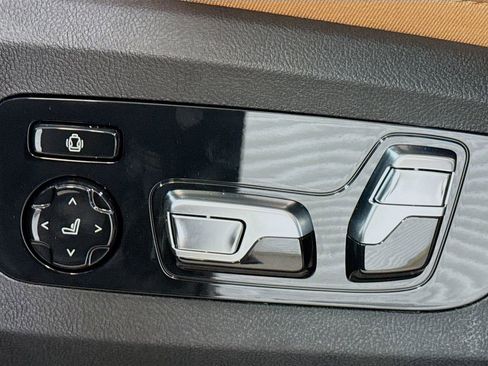 New 2026 BMW X7 xDrive40i w/ M Sport Package image 4