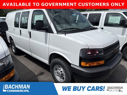 New 2025 Chevrolet Express 3500 w/ Driver Convenience Package image 1