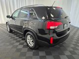 Used 2015 Kia Sorento LX image 4
